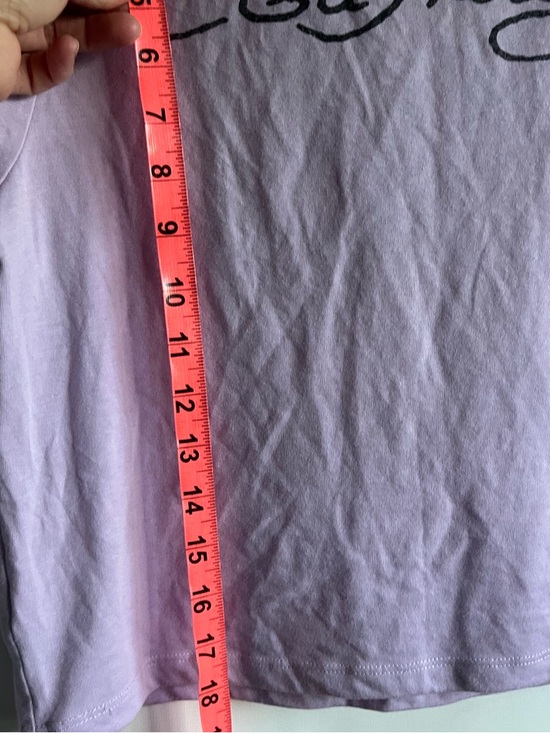 Ed Hardy Lavender Crewneck Tee with Black Logo - Picture 4 of 4